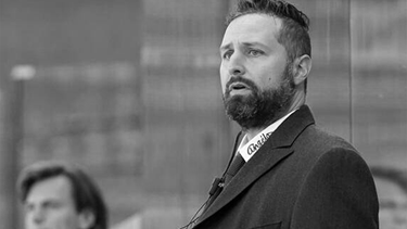 Die Young Dragons sind stolz, zwei Freiburger Trainer zu verlängern