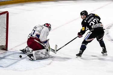 EHC Kloten VS Fribourg-Gottéron Young Dragons