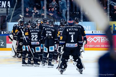 Fribourg-Gottéron VS EHC Kloten